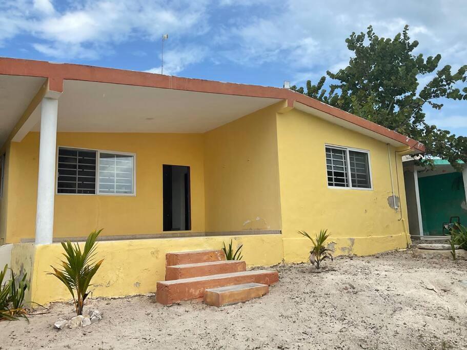 فيلا La Casa Amarilla Frente Al Mar تشيليم المظهر الخارجي الصورة