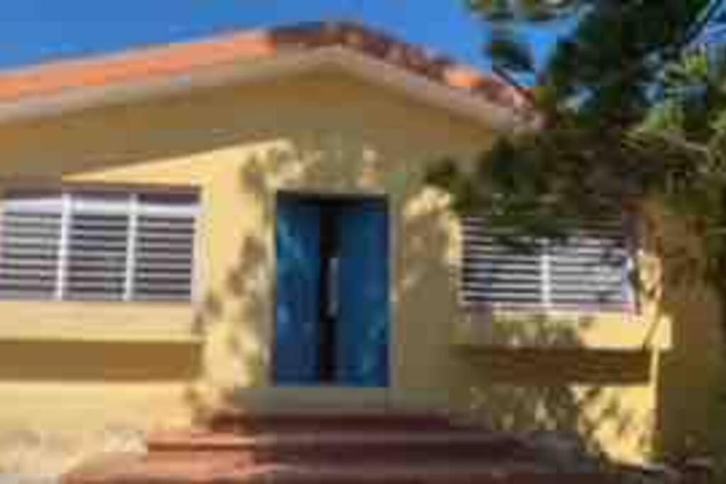 فيلا La Casa Amarilla Frente Al Mar تشيليم المظهر الخارجي الصورة